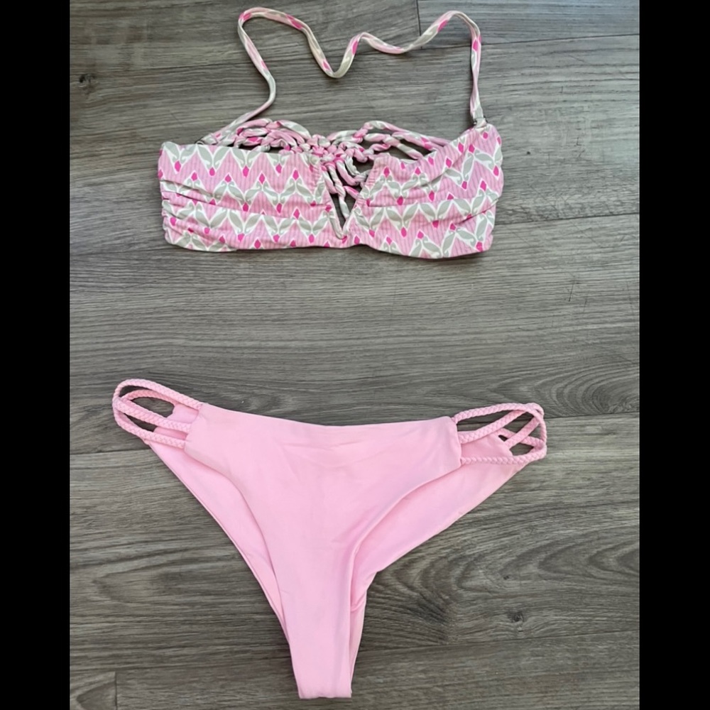 Frankie’s bikini set